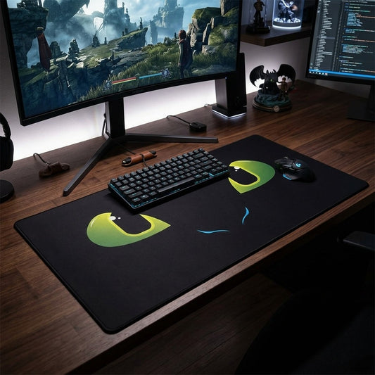 How to Train your Dragon Toothless — Large Black Gaming Mouse Pad with Glowing Green Eyes